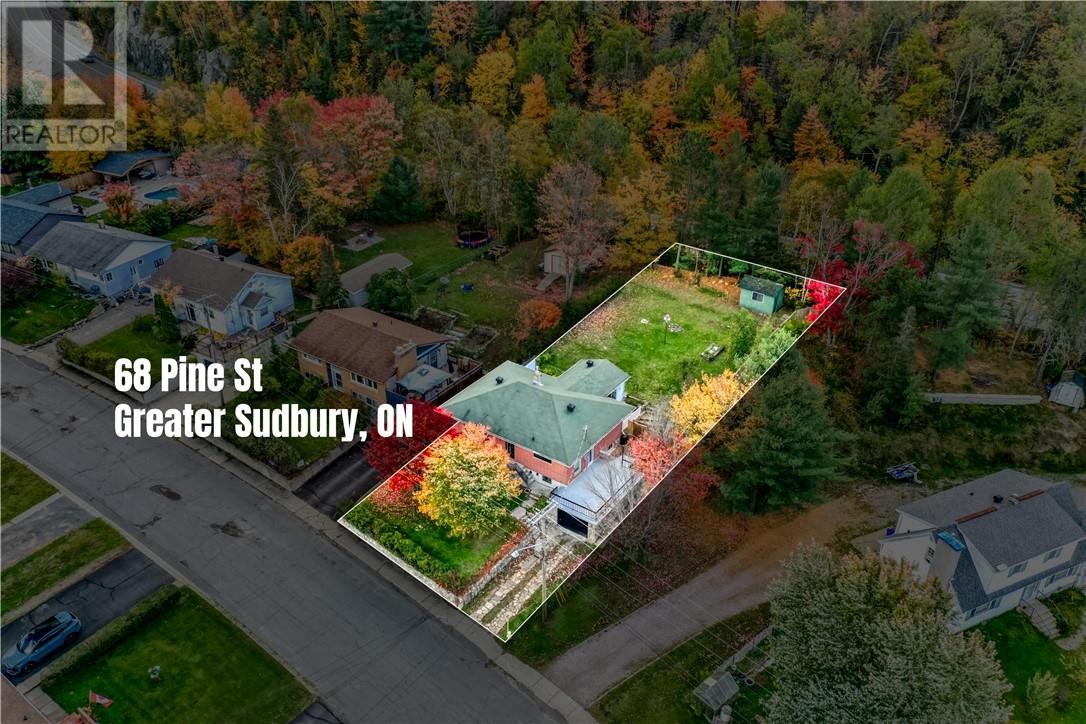 68 Pine Street Property Photo 40