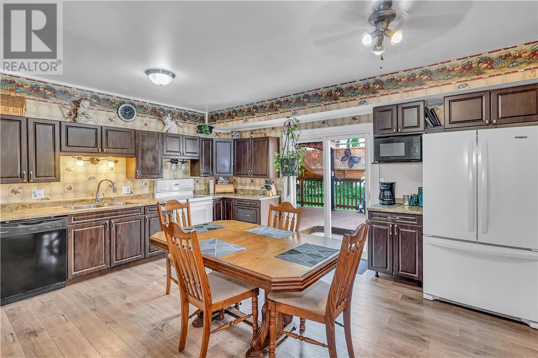 17 Campbell Street Property Photo 11