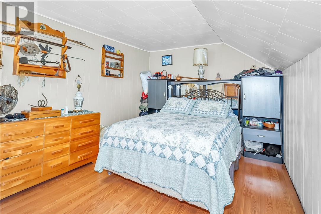 17 Campbell Street Property Photo 21