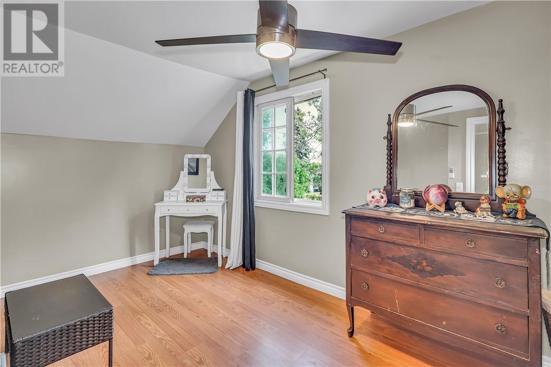17 Campbell Street Property Photo 22
