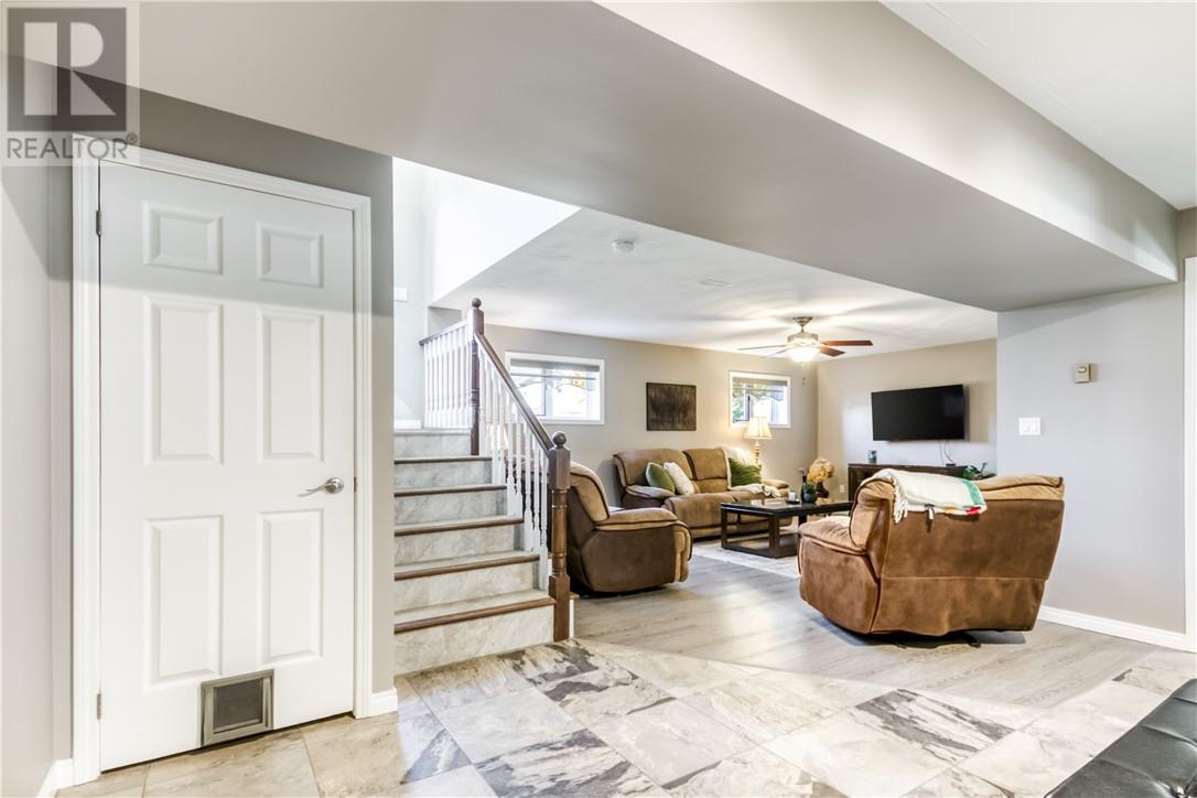 20 Hazel Street Property Photo 23