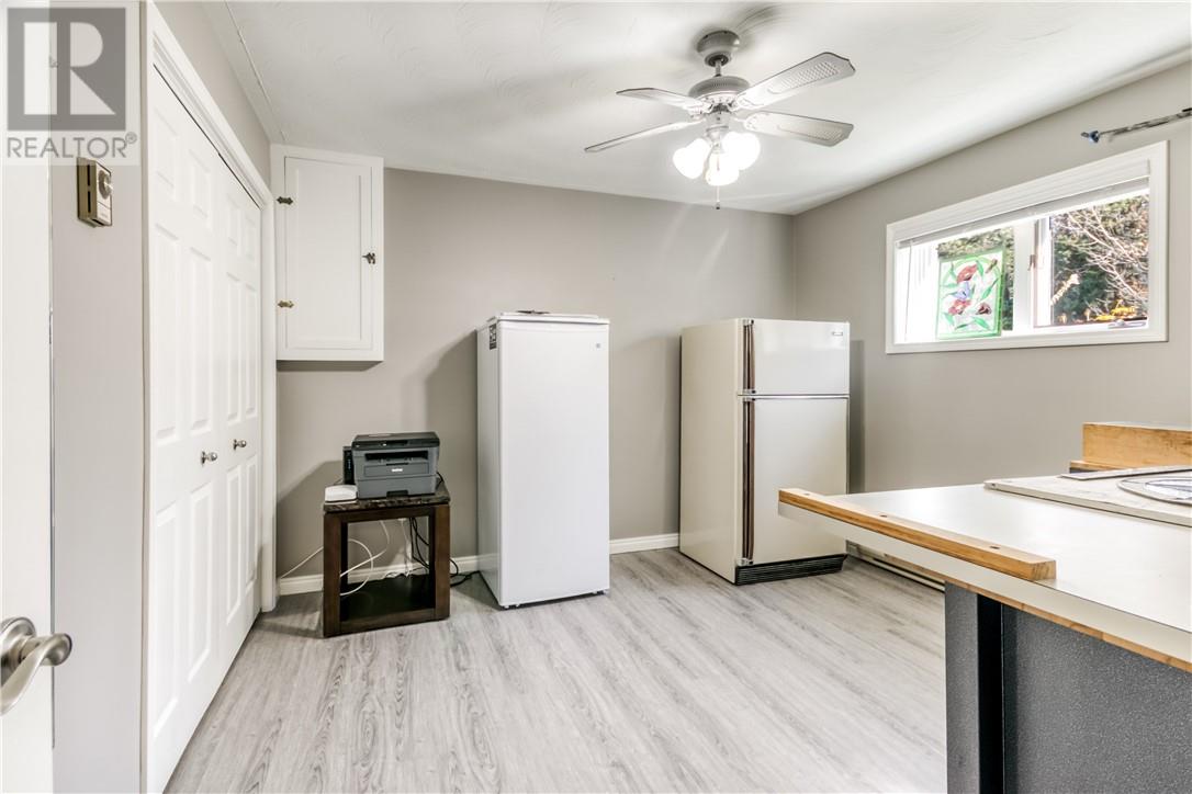20 Hazel Street Property Photo 26
