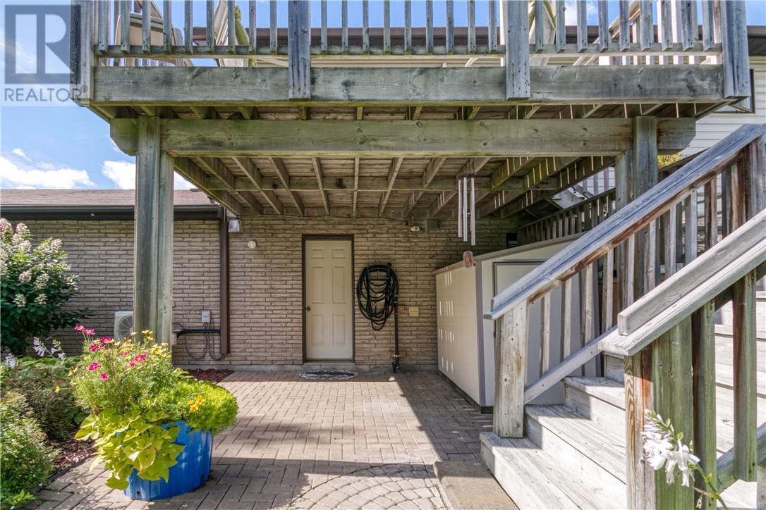 20 Hazel Street Property Photo 33