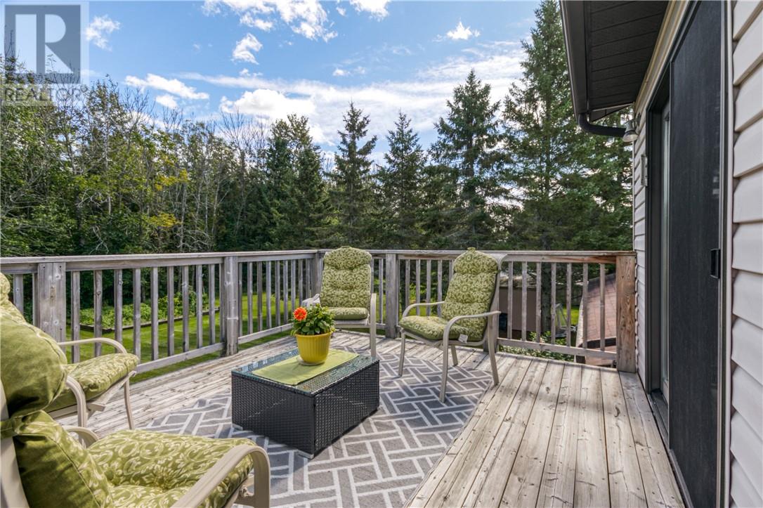 20 Hazel Street Property Photo 35