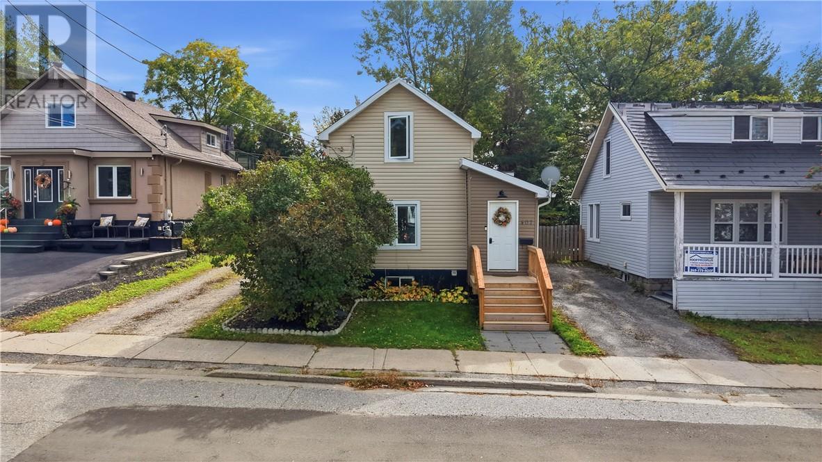 407 Morris Street Property Photo 1