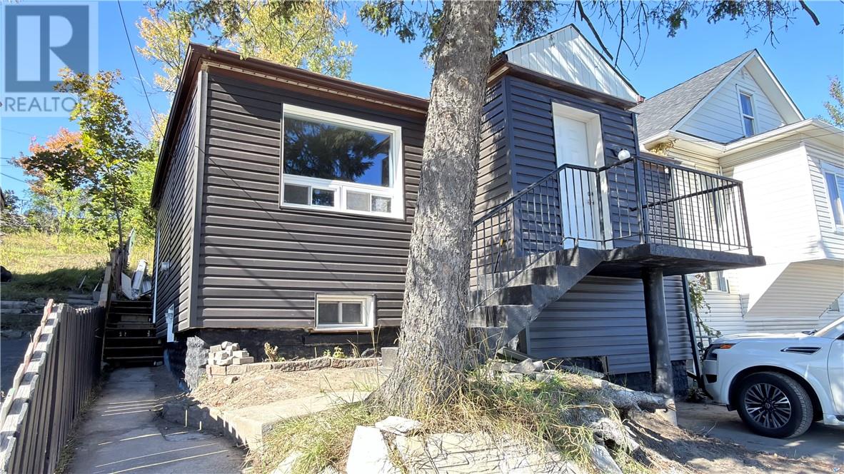 485 Lorne Street Property Photo 3