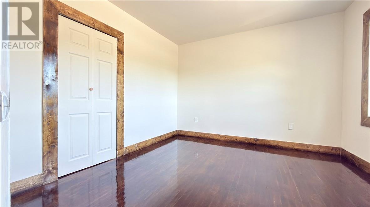485 Lorne Street Property Photo 7