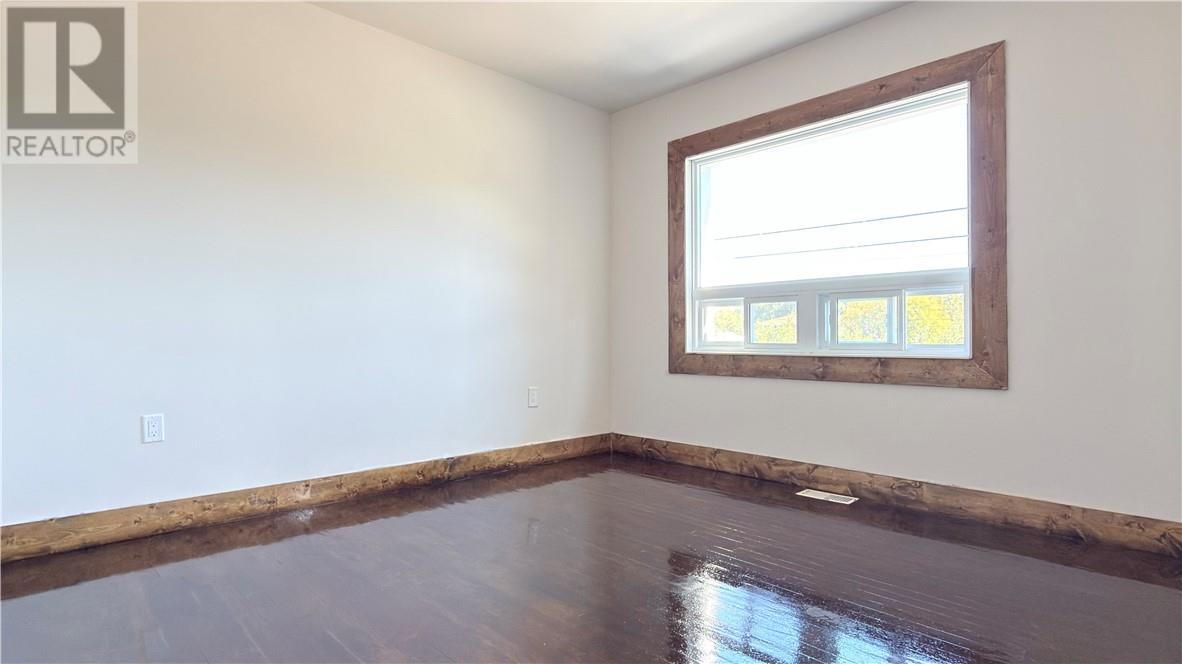 485 Lorne Street Property Photo 11