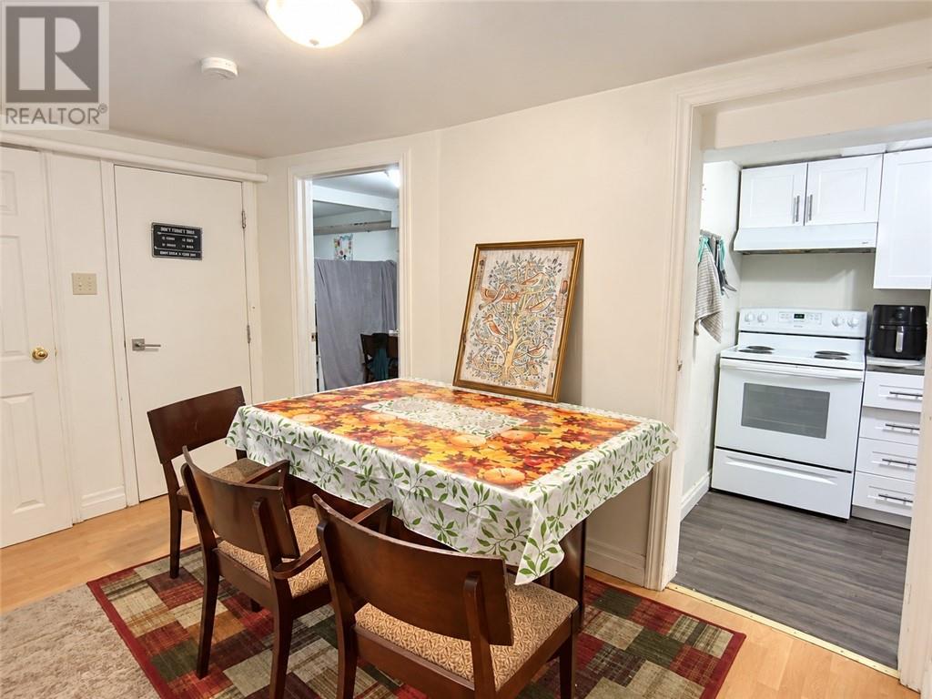 67 O'connor Street Unit# Lower Property Photo 2