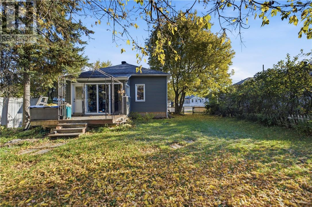 57 Sellwood Avenue Property Photo 15