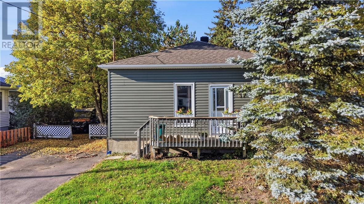 57 Sellwood Avenue Property Photo 16