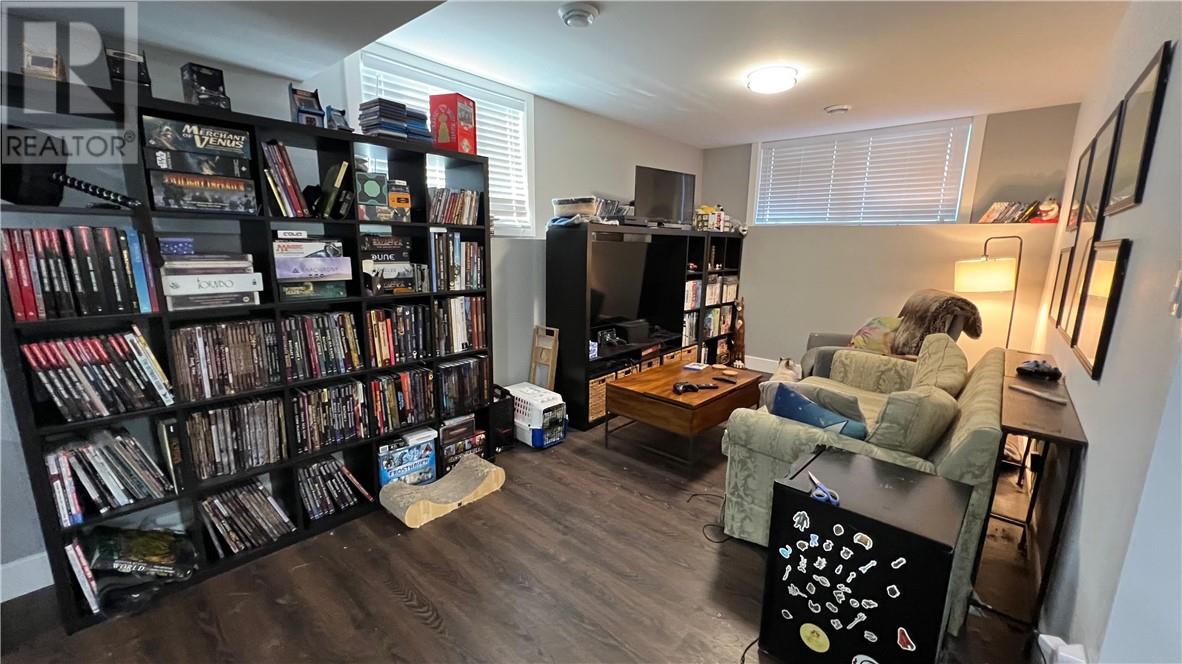 148 Hollybrook Crescent Unit# Lower Property Photo 6