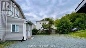 284 Mountain Street Unit# Main Floor Property Photo 17