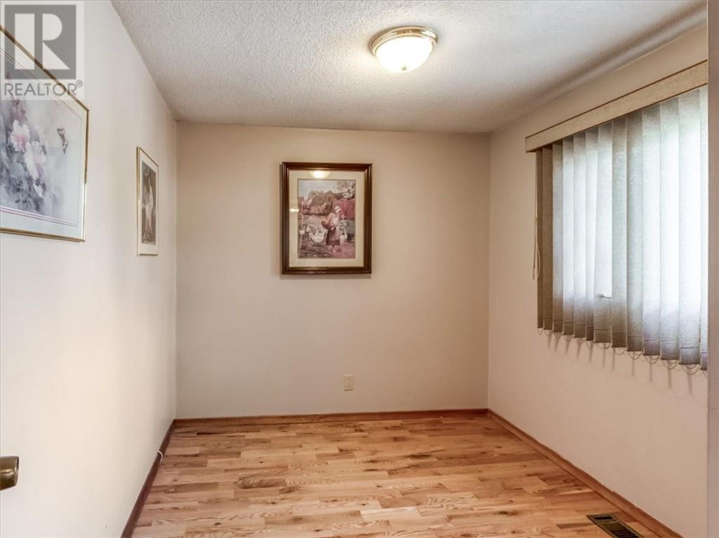 433 Dell Street Property Photo 19