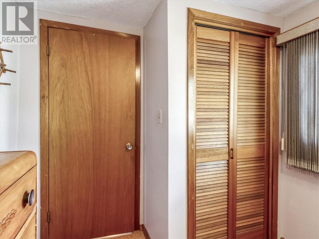 433 Dell Street Property Photo 23