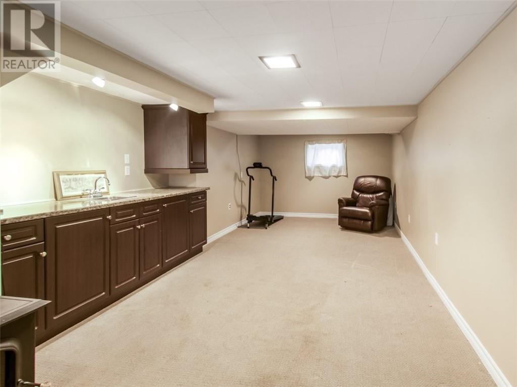 433 Dell Street Property Photo 28