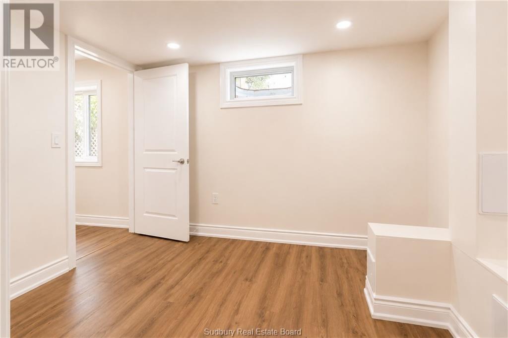 582 Ash Street Property Photo 13