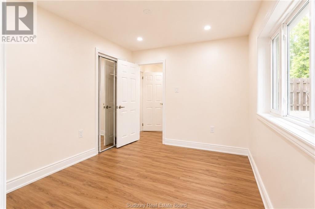 582 Ash Street Property Photo 14