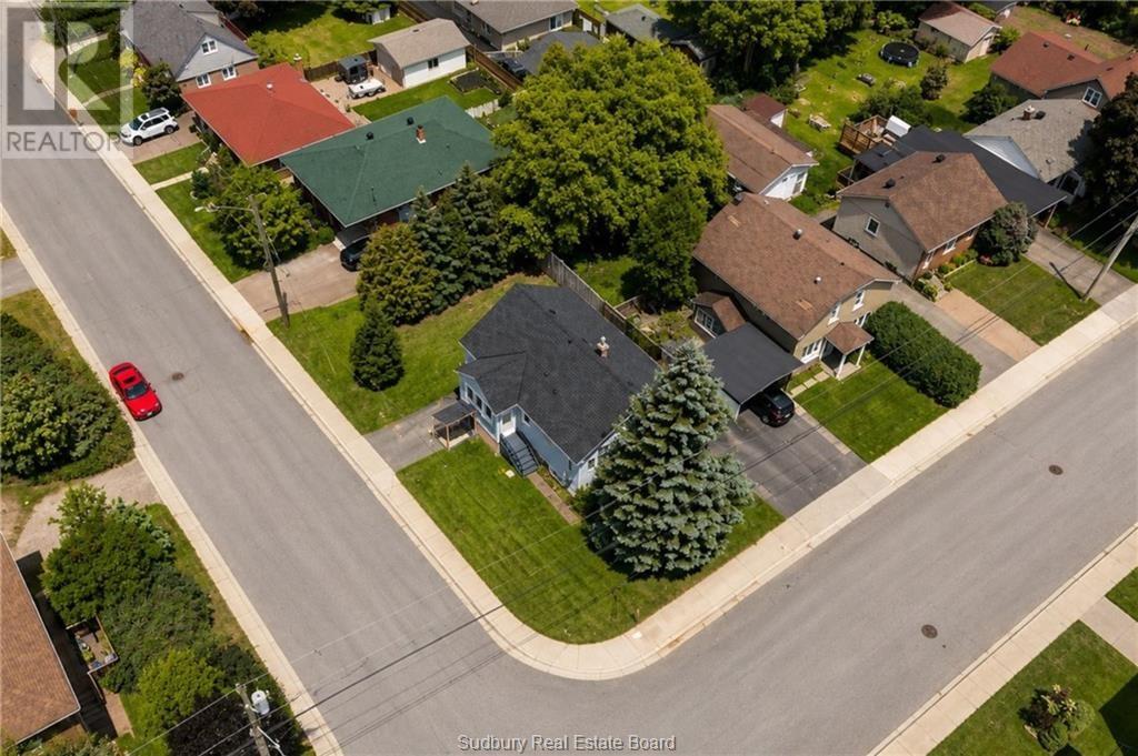 582 Ash Street Property Photo 20
