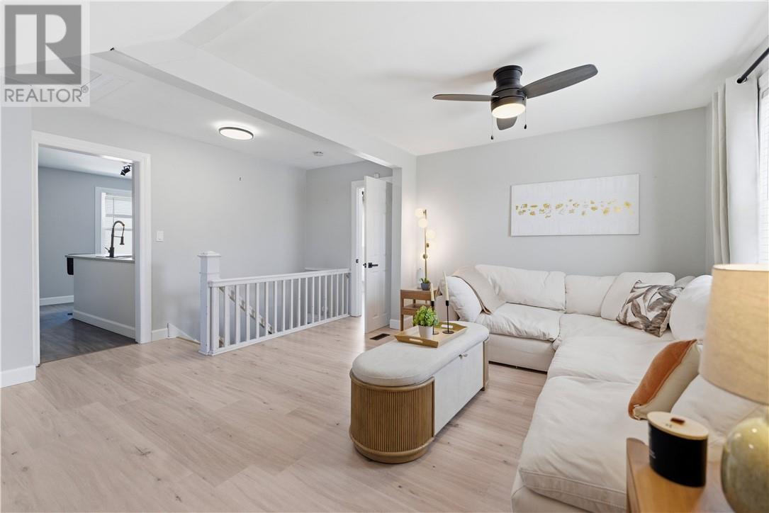 216 Bond Street Property Photo 5