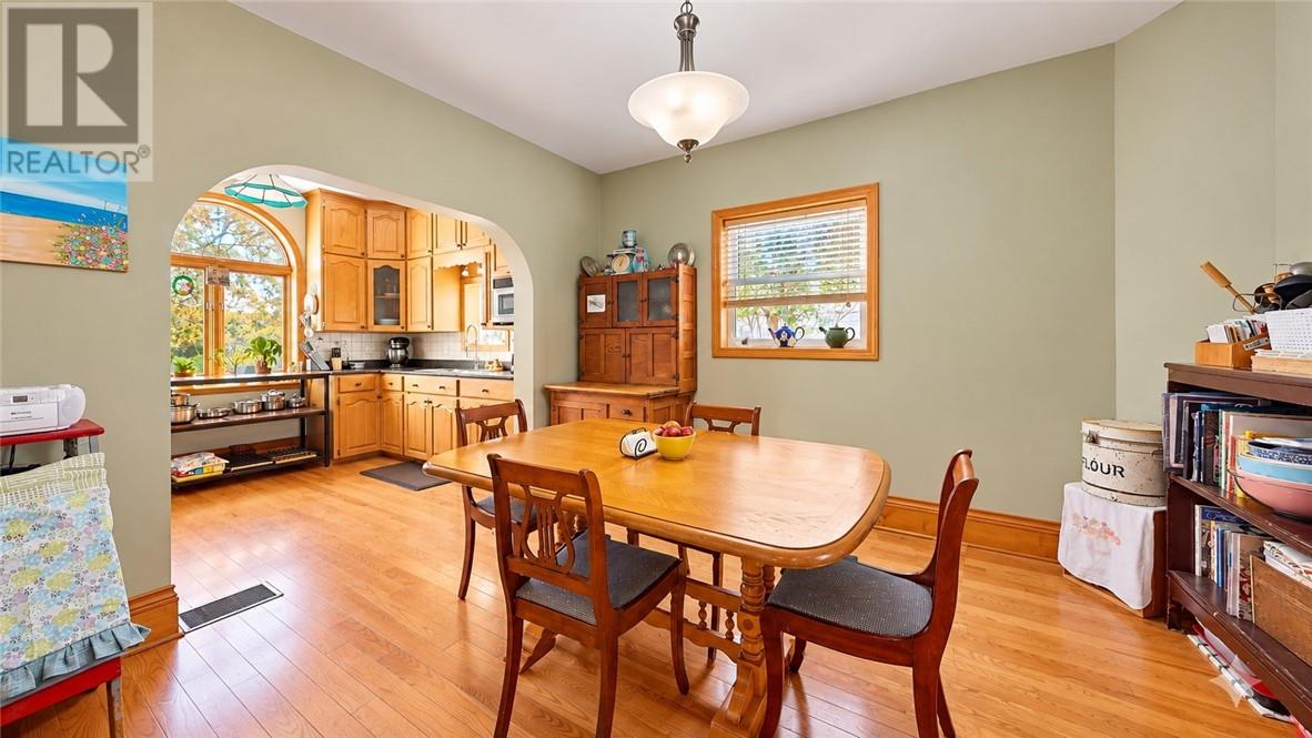 4 Thorburn Property Photo 29