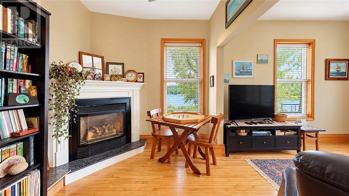 4 Thorburn Property Photo 31