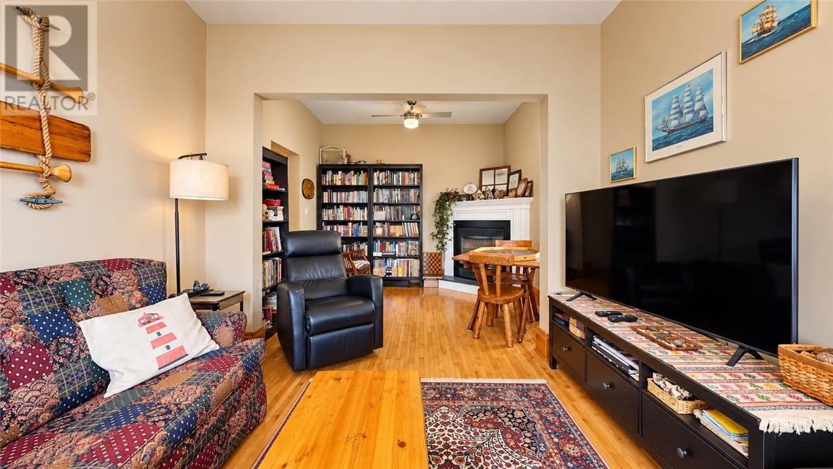 4 Thorburn Property Photo 35