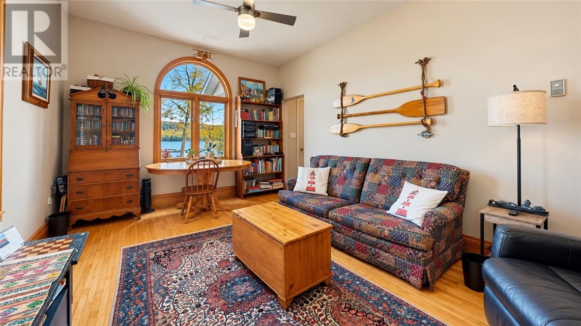 4 Thorburn Property Photo 36