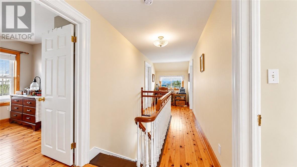 4 Thorburn Property Photo 42