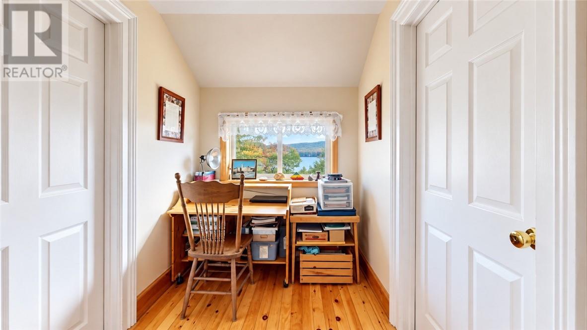 4 Thorburn Property Photo 43
