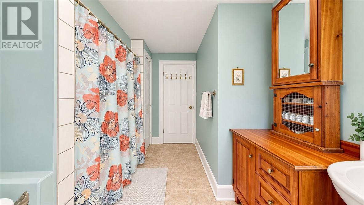 4 Thorburn Property Photo 46