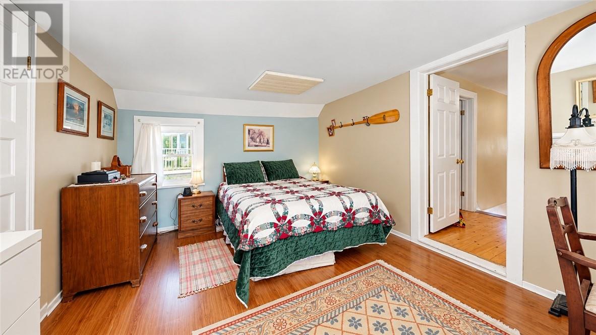 4 Thorburn Property Photo 48