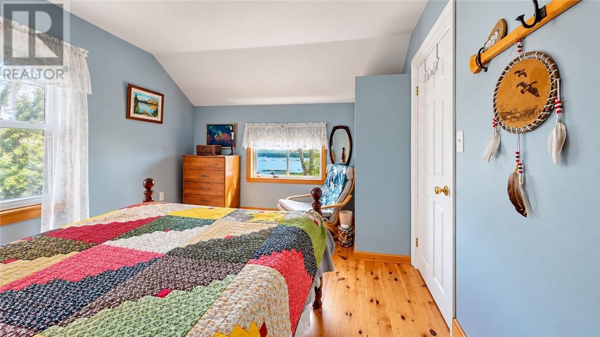 4 Thorburn Property Photo 51