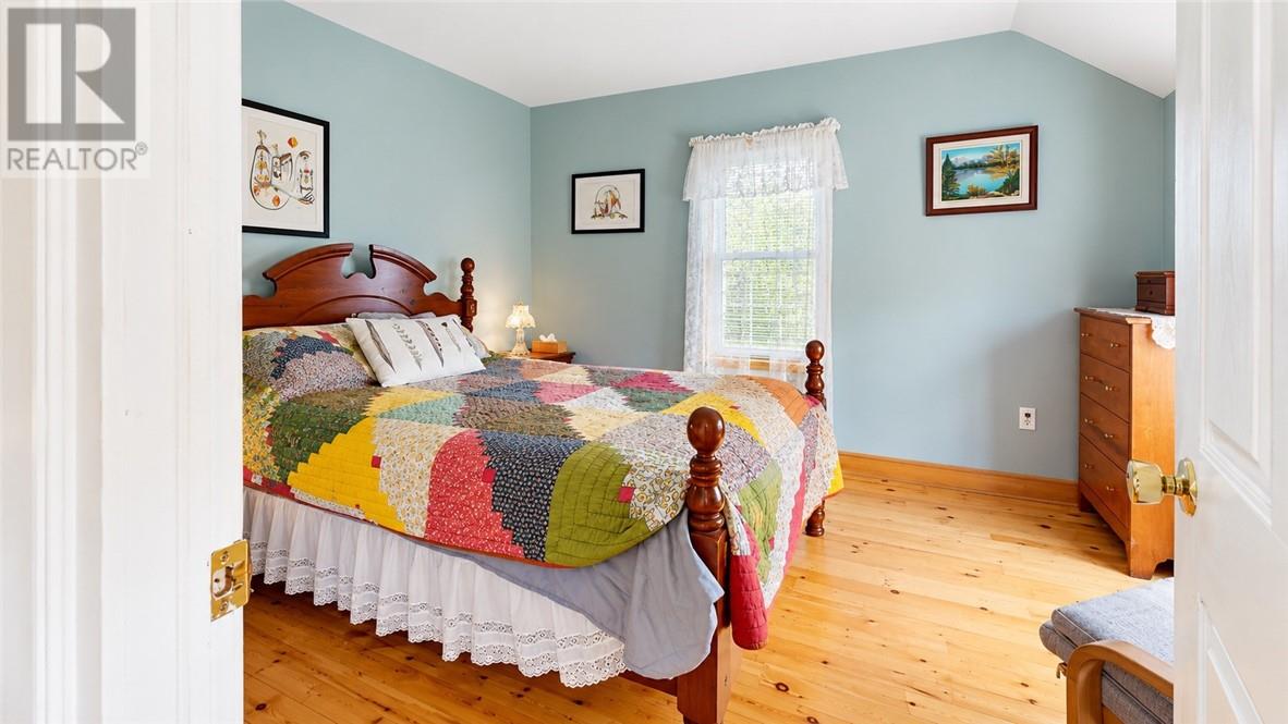 4 Thorburn Property Photo 53
