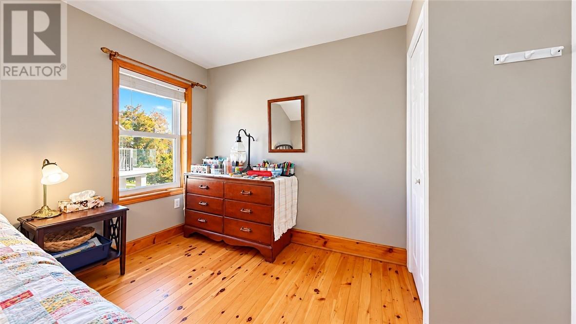4 Thorburn Property Photo 66