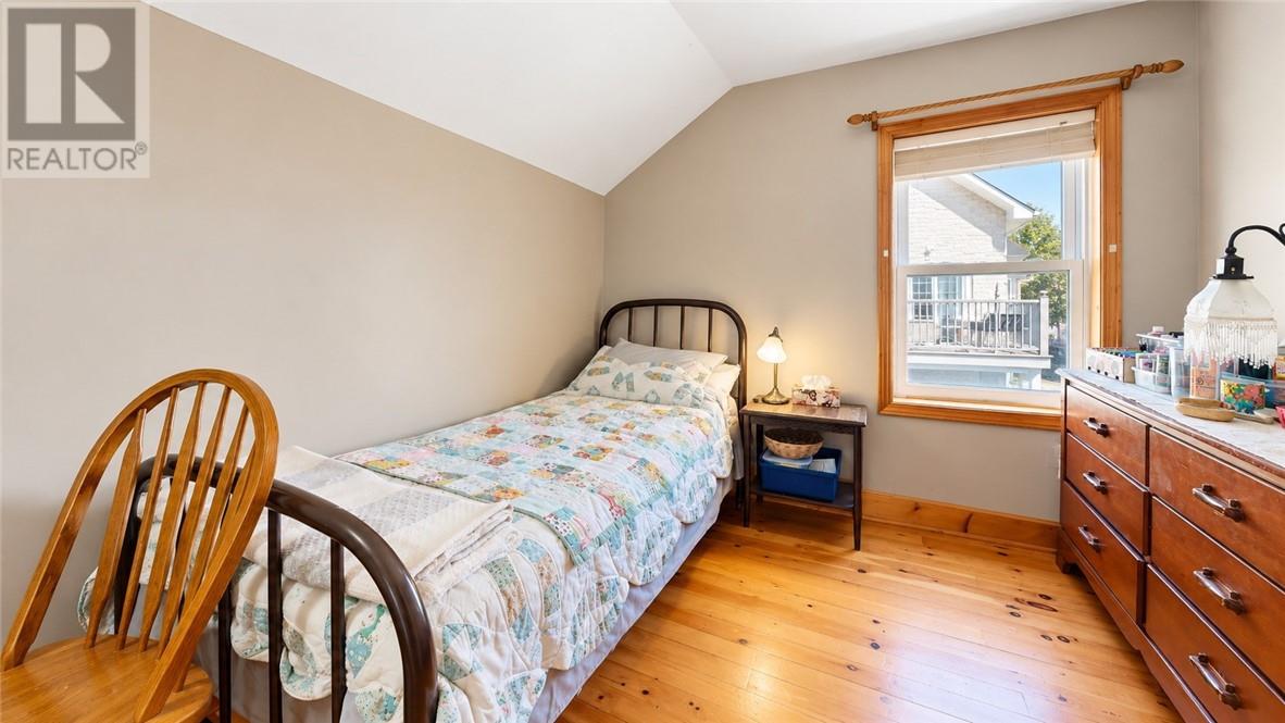 4 Thorburn Property Photo 68