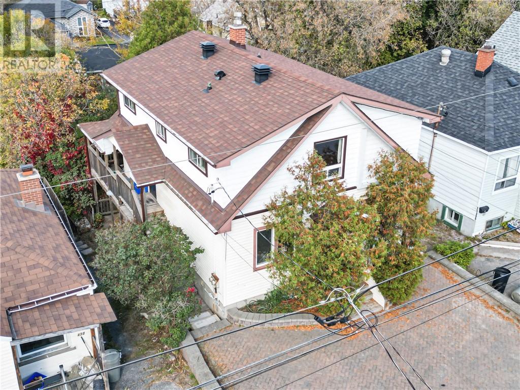 426 Elm Street Property Photo 2