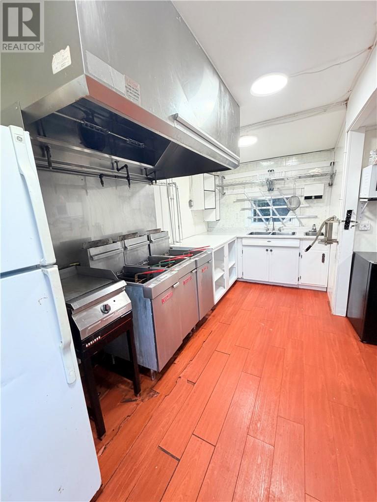 90 Main Property Photo 5