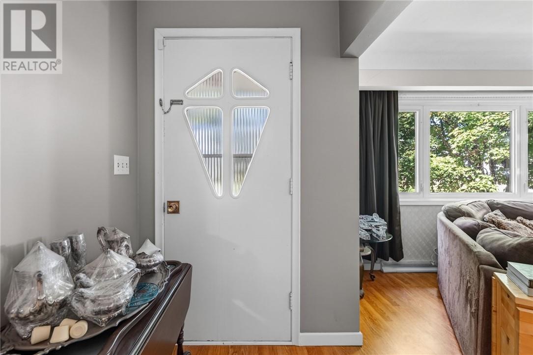 20 Coulson Street Property Photo 7