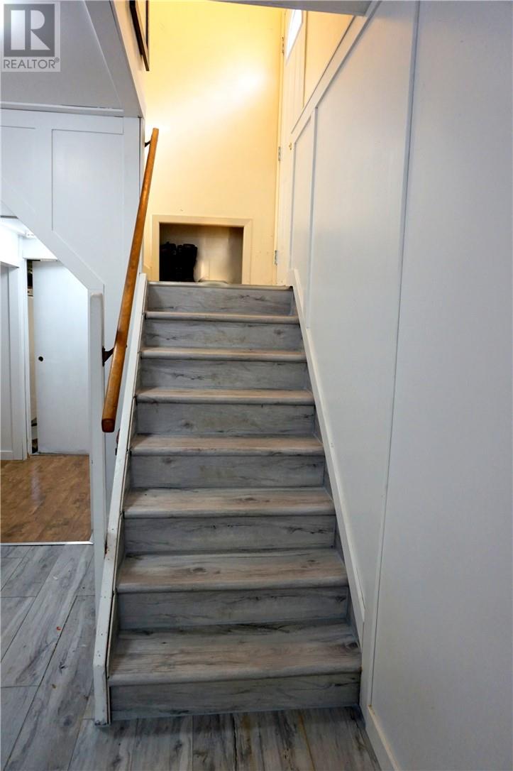 1063 Beaumont Avenue Property Photo 31