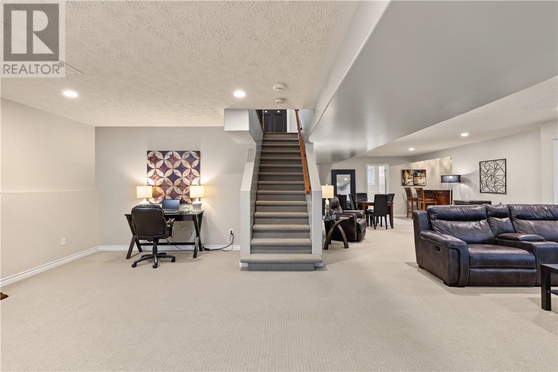187 Ravina Avenue Property Photo 36
