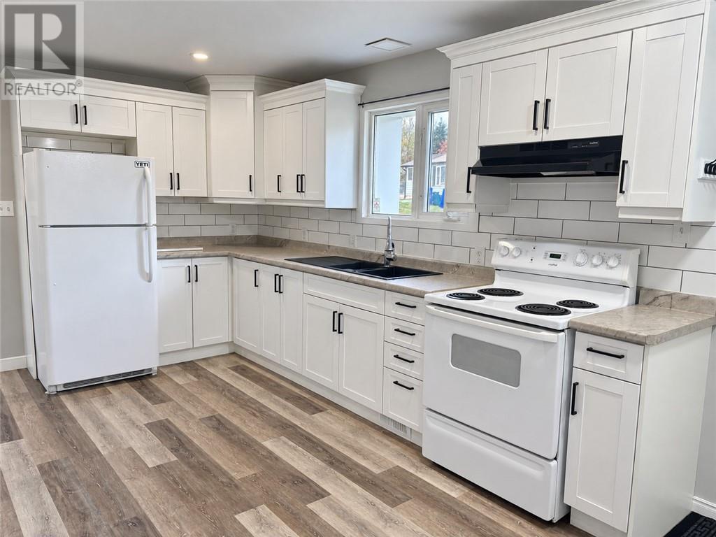 1581 Lakeshore Drive Property Photo 8
