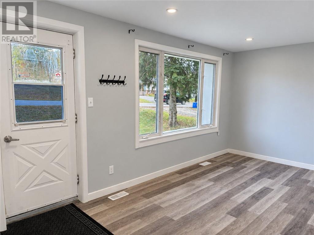 1581 Lakeshore Drive Property Photo 10