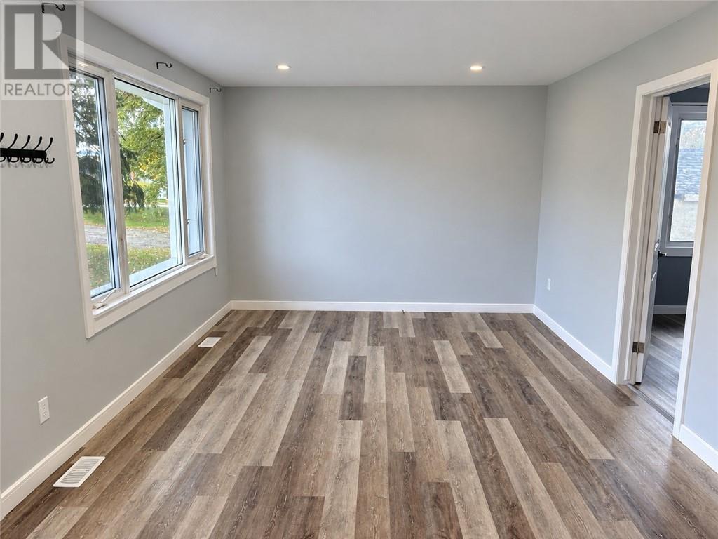 1581 Lakeshore Drive Property Photo 12