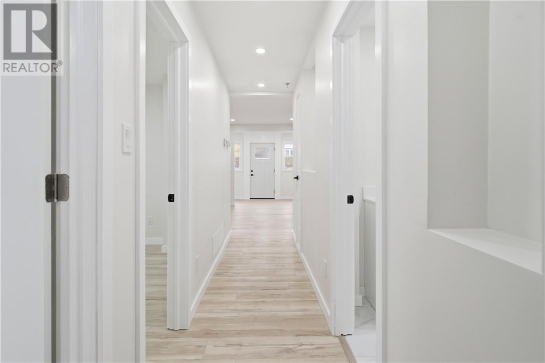 853 Howey Property Photo 16