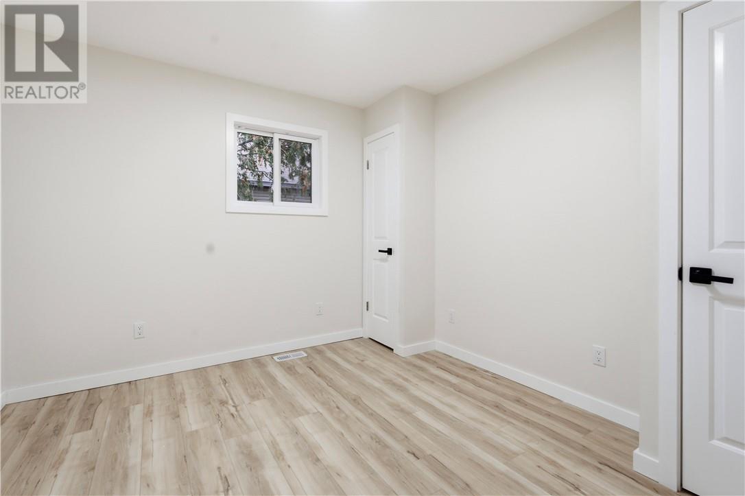 853 Howey Property Photo 21