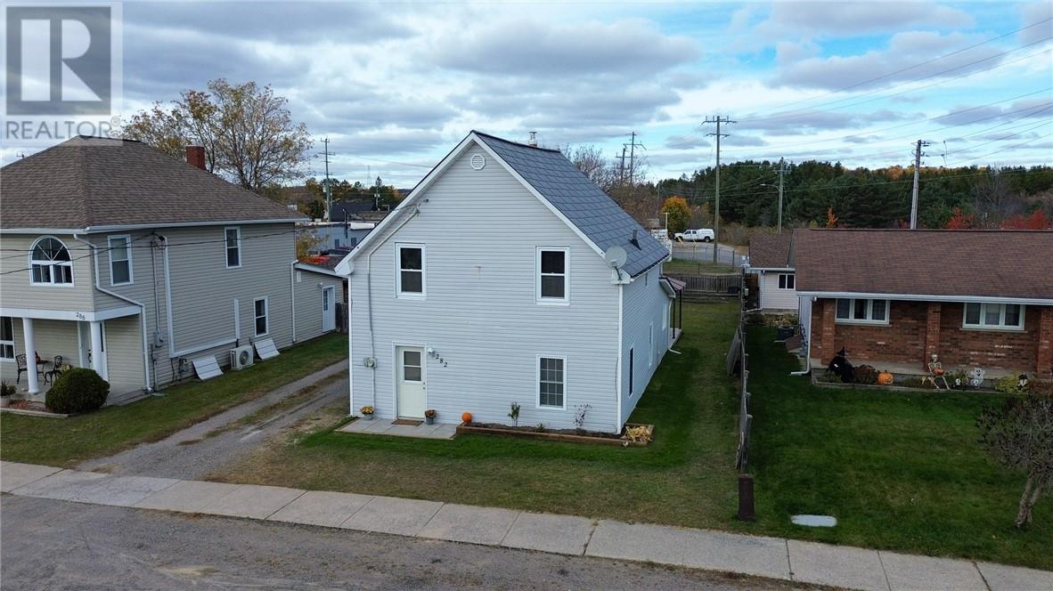 282 Syroid Street Property Photo 2