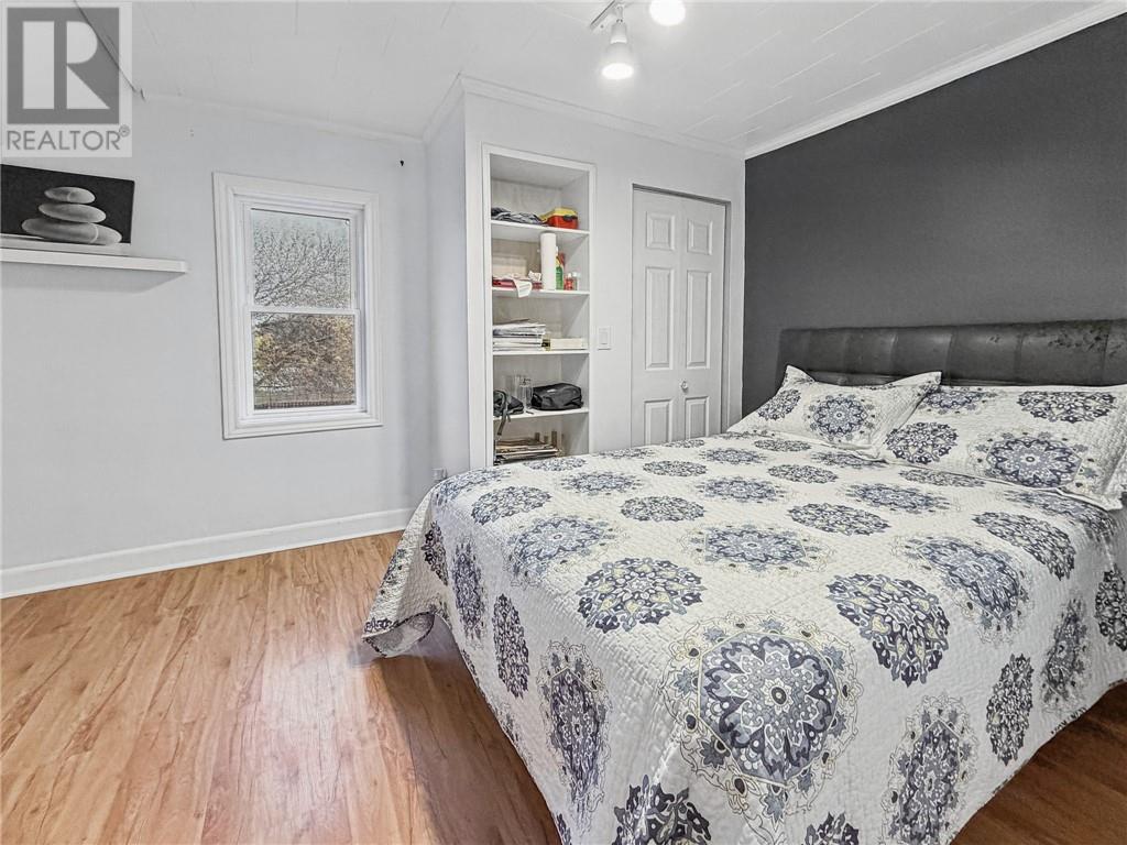 282 Syroid Street Property Photo 25