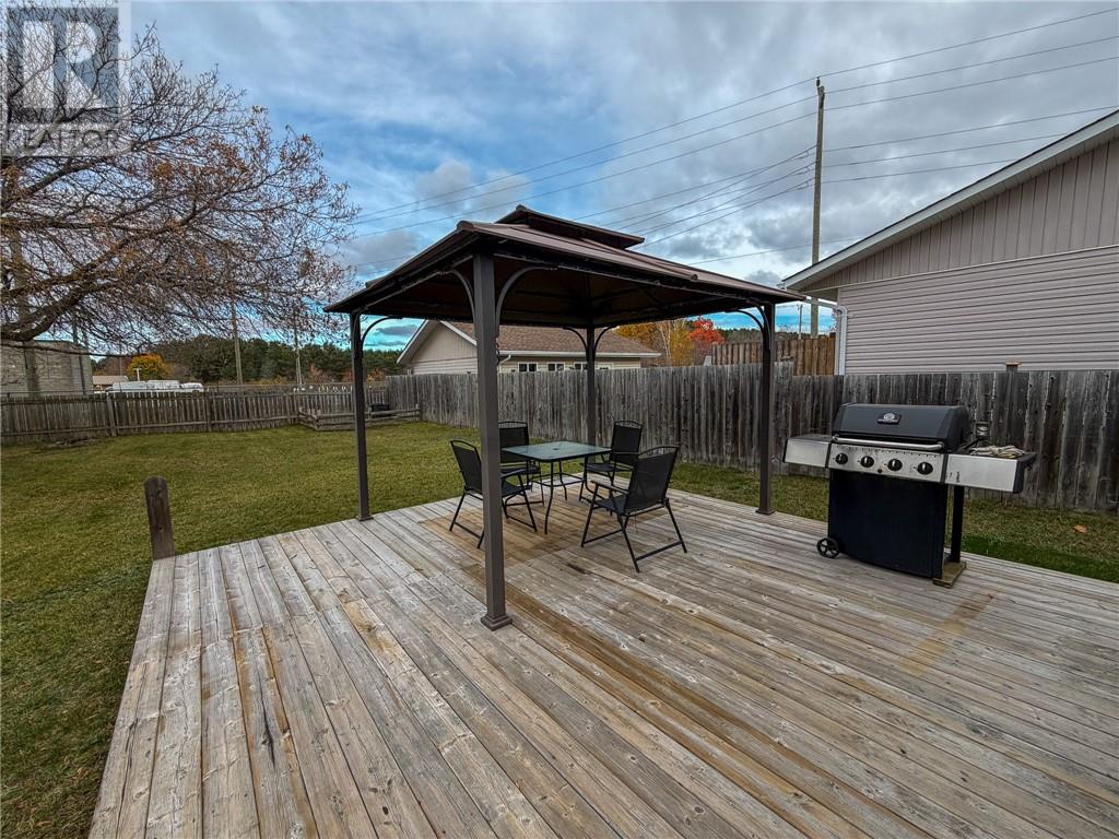 282 Syroid Street Property Photo 27