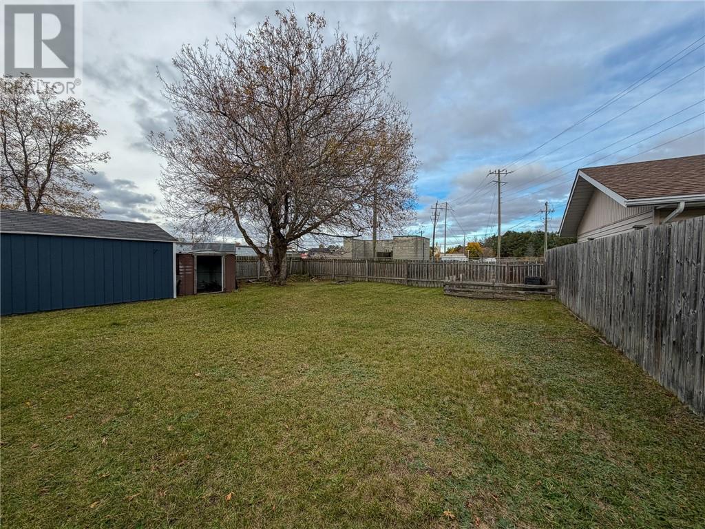 282 Syroid Street Property Photo 29